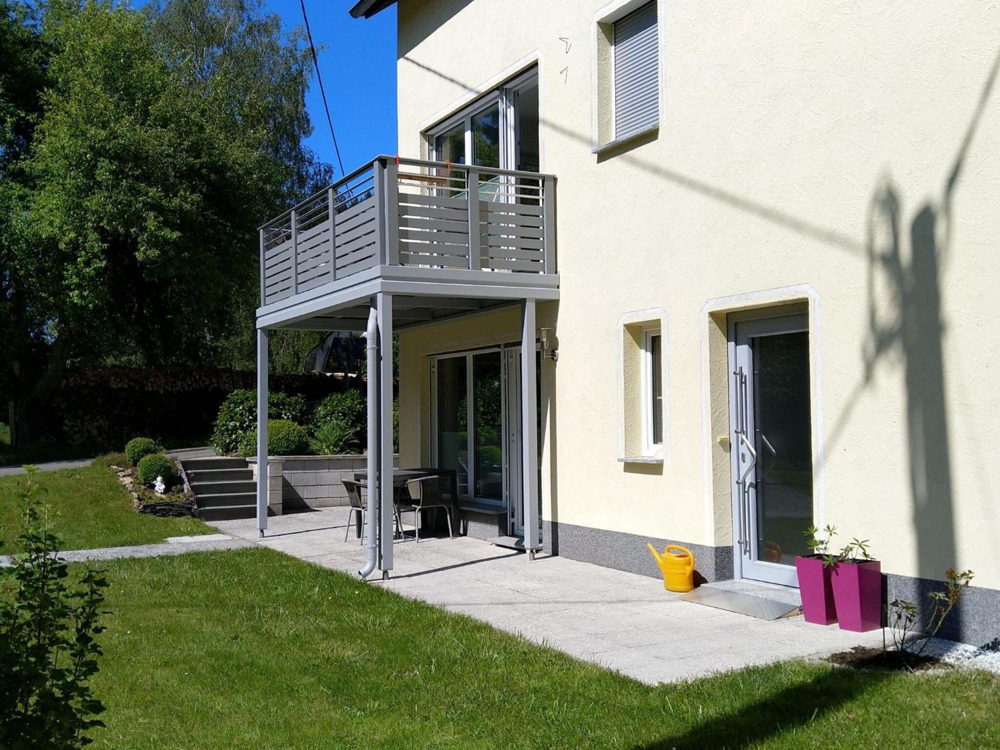 Apartment With Terrace And View Merschbach Eksteriør billede
